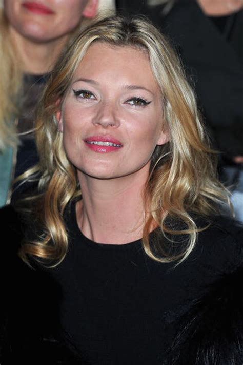 modella kate moss e per pubblicita burberry|Kate Moss oggi: 50 anni in foto .